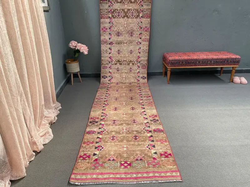 Alfombra vintage Herki, alfombra turca de 2,9x13,5 pies, alfombra de lana con estampado animal marrón - 1