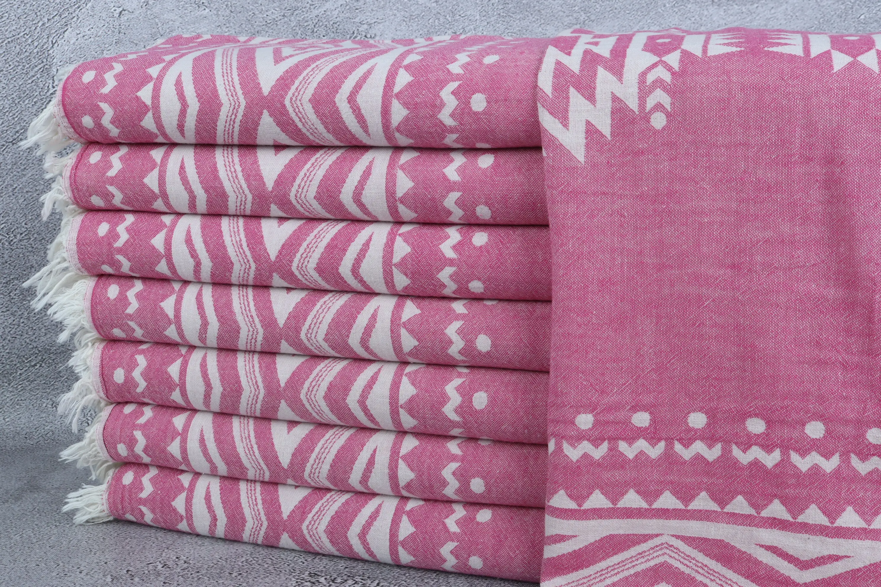 Kitchen Towel Fuchsia Cotton Hand Towel, 24x40 Inches - 1