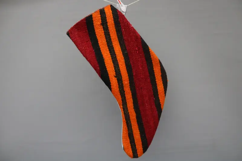 Şenlikli Kırmızı ve Turuncu Noel Süs Çorabı, Tatil Dekoru