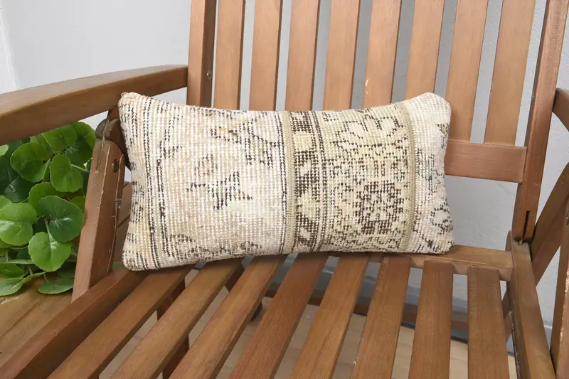 Beige & grünes Patchwork-Rechteck-Wurfkissen, Vintage-gesticktes Kissen