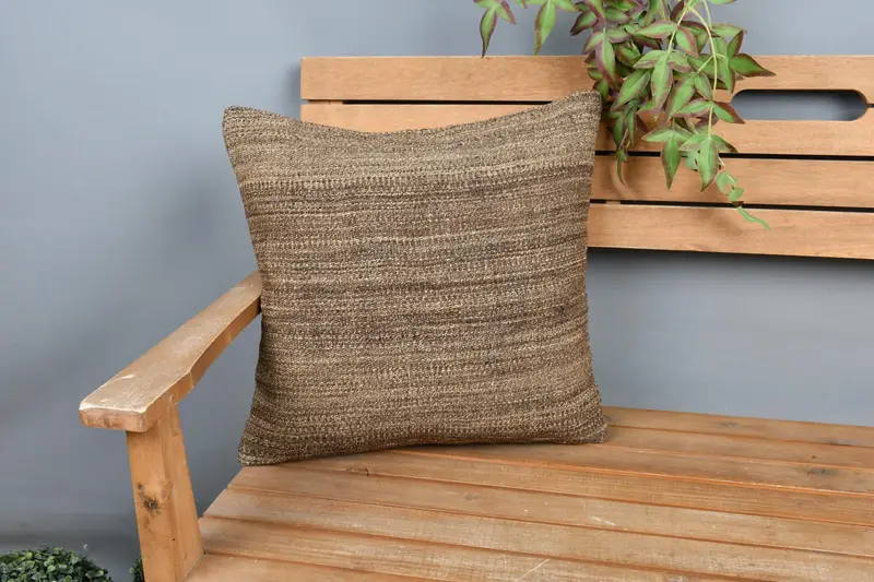 Beiges besticktes Southwestern-Wurfkissen, vielseitiges 18x18-Kissen