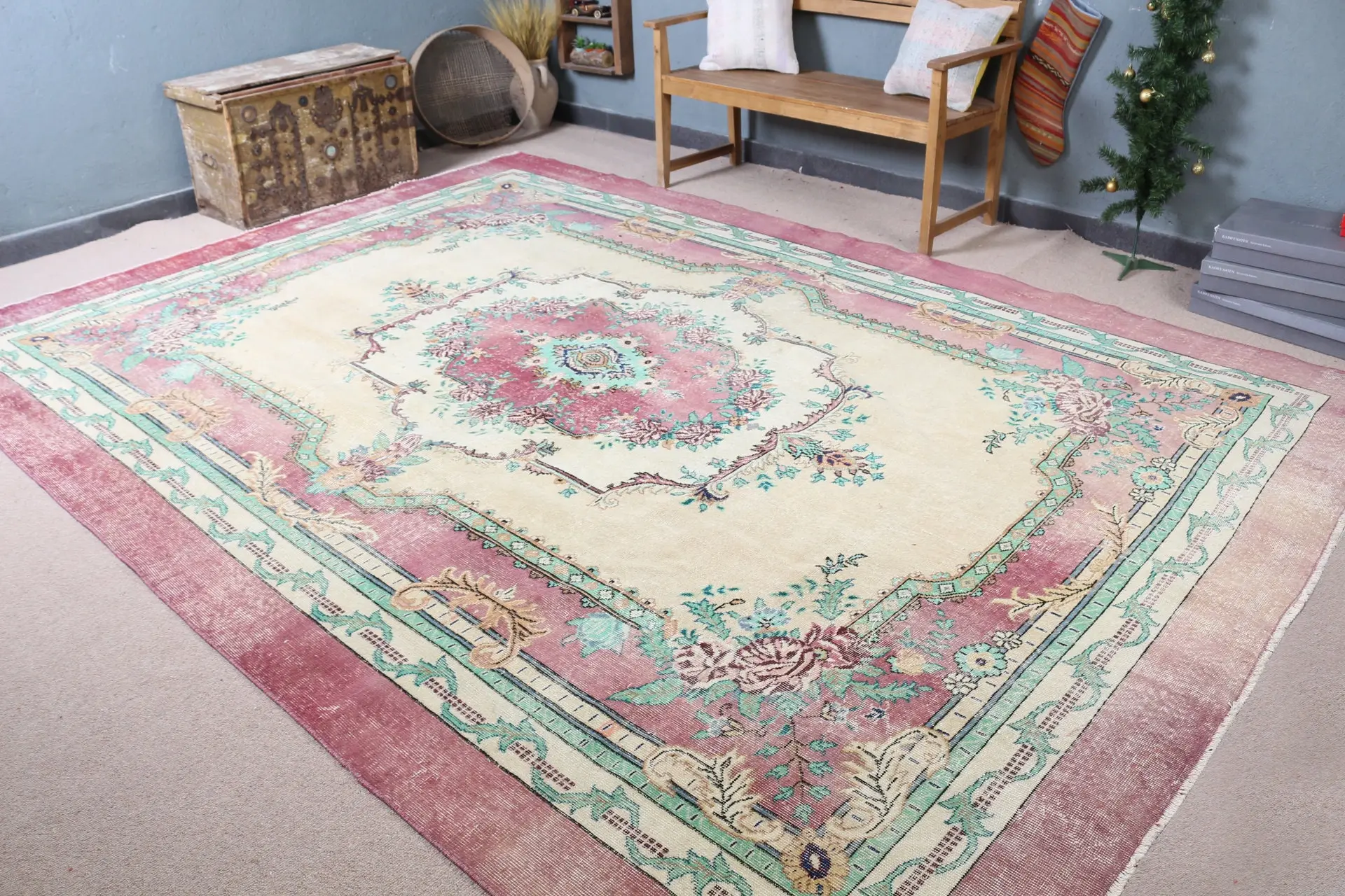 Türkischer Vintage-Teppich 8,4 x 11,8 Fuß, roter Teppich mit Tiermuster - 1