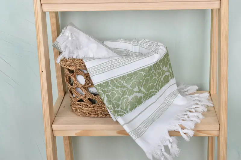 Personalized Towel, Cotton towel, Bathroom Towel, Personalized Gifts, 70x40 Cotton Daisy Design Towel, Sand-resistant Turkish towel for the beach - 5