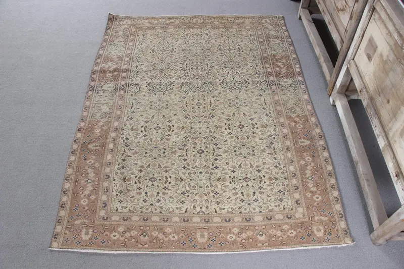 Handmade Beige & Orange Check Rug, 3.2x5.2 ft