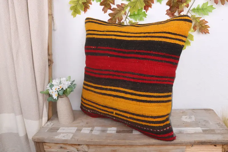 Pastel Pillow Cover, Handmade Kilim Cushion, Pillow Case, Neutral Pillow Case, Throw Kilim Pillow, Vintage Kilim Pillow, 20x20 Yellow Pillow Case - 4