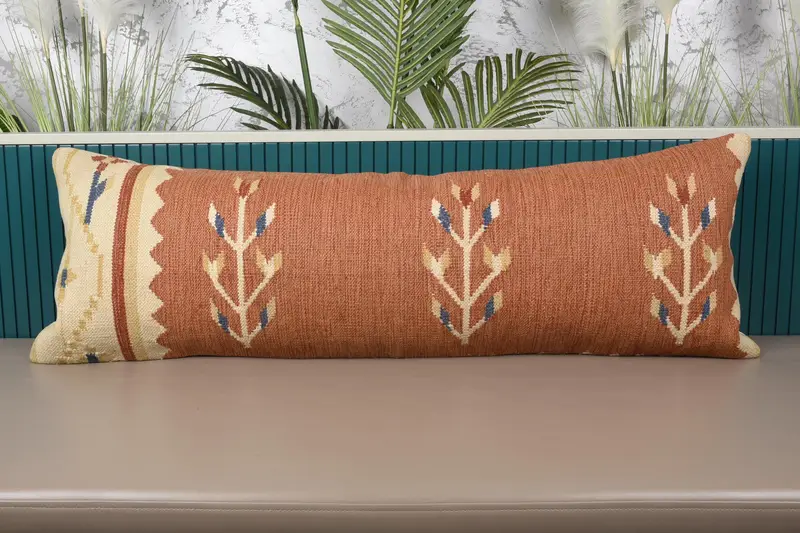 El Yapımı Nakışlı Keten Kırlent, Vintage Çiçekli Turuncu Yastık