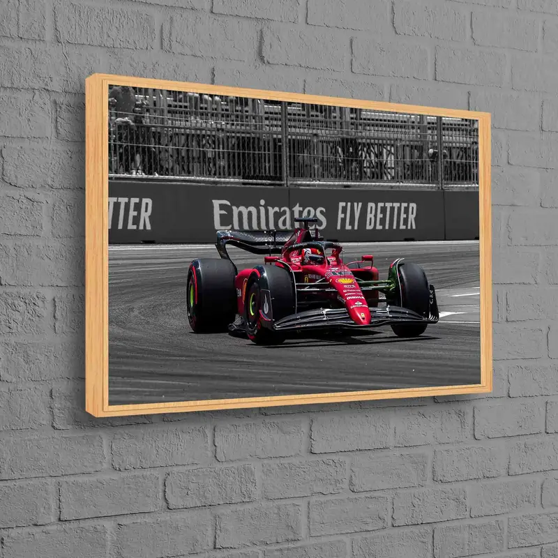 フェラーリ F1 キャンバス: ルクレールのレガシーを鮮やかに再現