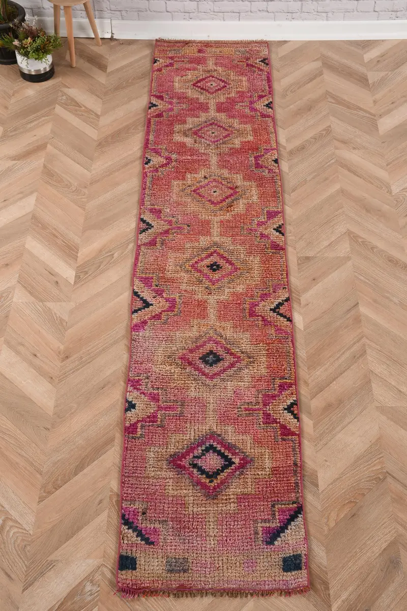 1.6x8.3 ft Vintage Halı, Türk Yolluk Halısı, Kırmızı Siyah Ombré Halı - 1