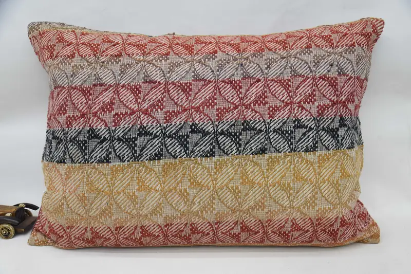 Kilim Pillow Cover, 20x28 Red Cushion Case, Decorative Pillow Case, Kilim Pillow, Lounge Throw Pillow, Pillow Case, Vintage Kilim Throw Pillow - 1
