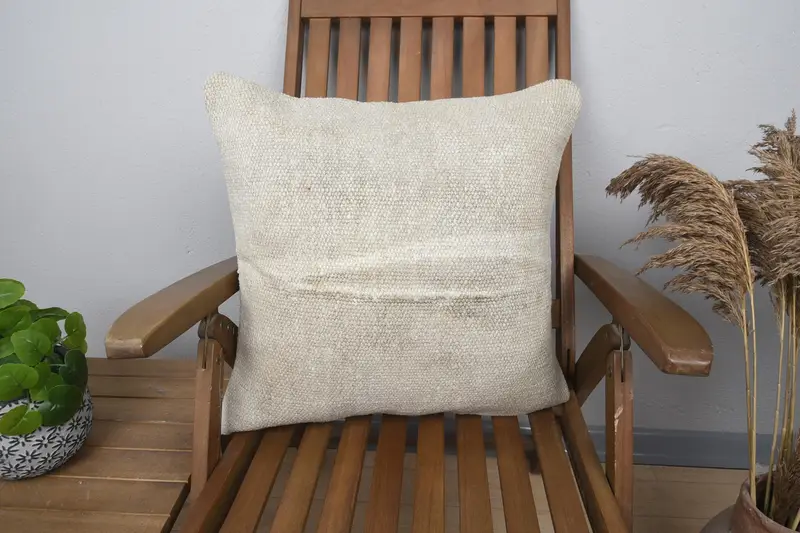 Throw Pillow Case, 50x50 cm Beige Cushion, Art Deco Square Moroccan Cushion Cover - 1