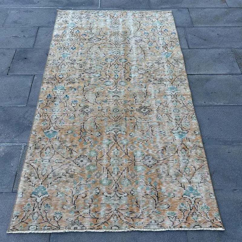 Alfombra naranja del suroeste, 3,6x6,5 pies con detalles en verde vibrante