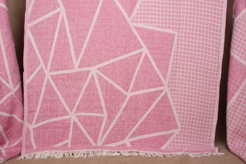 Toalla Bachelorette Algodón Turco Diseño Asimétrico Fucsia, 40x69 Pulgadas