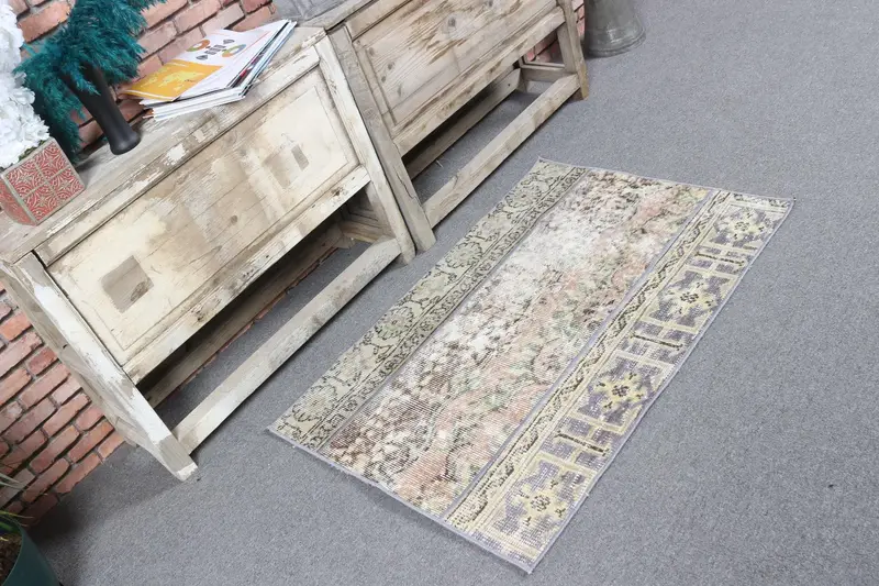 2.3x3.37 ft Türk Halısı, Vintage Küçük Halı, Gri Kahverengi Hayvan Baskı Halı - 1