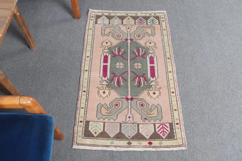 2x3.37 ft Türk Halısı, Vintage Küçük Halı, Pembe Çiçekli Yün Halı - 1