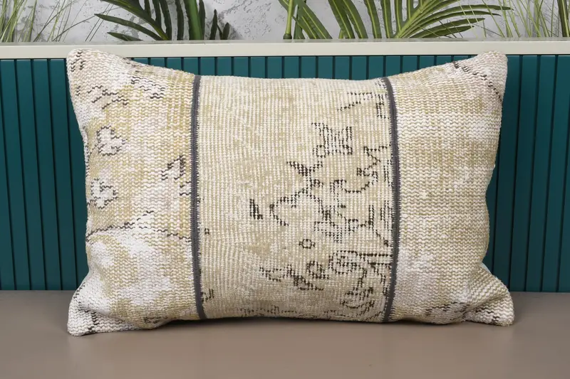 Beige & braunes Patchwork-Wurfkissen, handgefertigtes besticktes Kissen