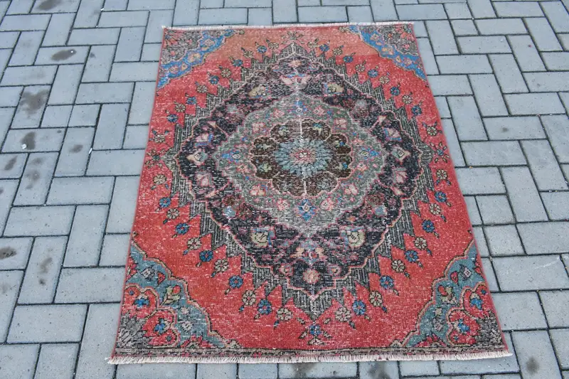 Vintage Türk Halısı, 3.3x4.1 ft Küçük Halı, Kırmızı Oushak Hayvan Baskı Halısı - 1
