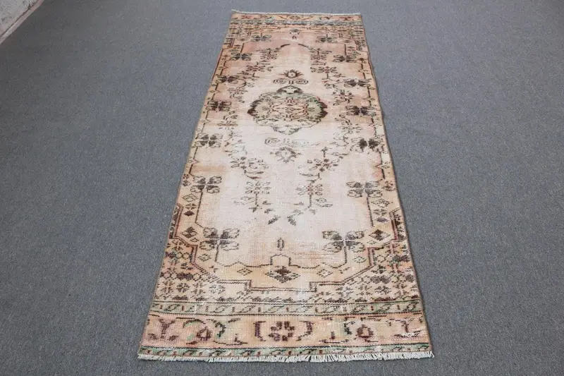 Elegant Beige & Green Ombré Rug, 2.9x7.9 ft Chic Decor