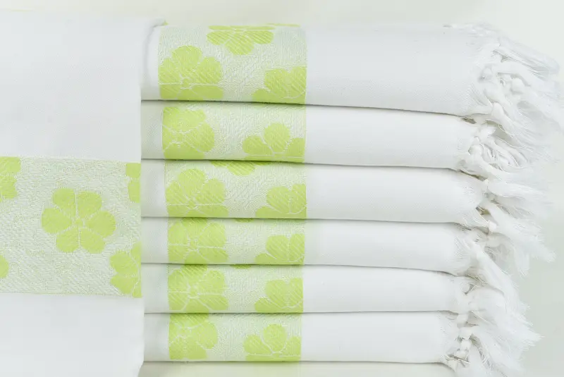 70x40 Cotton Daisy Design Towel, Lightweight Turkish towel, Valentines Day Gift Idea, Quick-dry peshtemal, Monogram Towels, Bridal Shower Favors - 1
