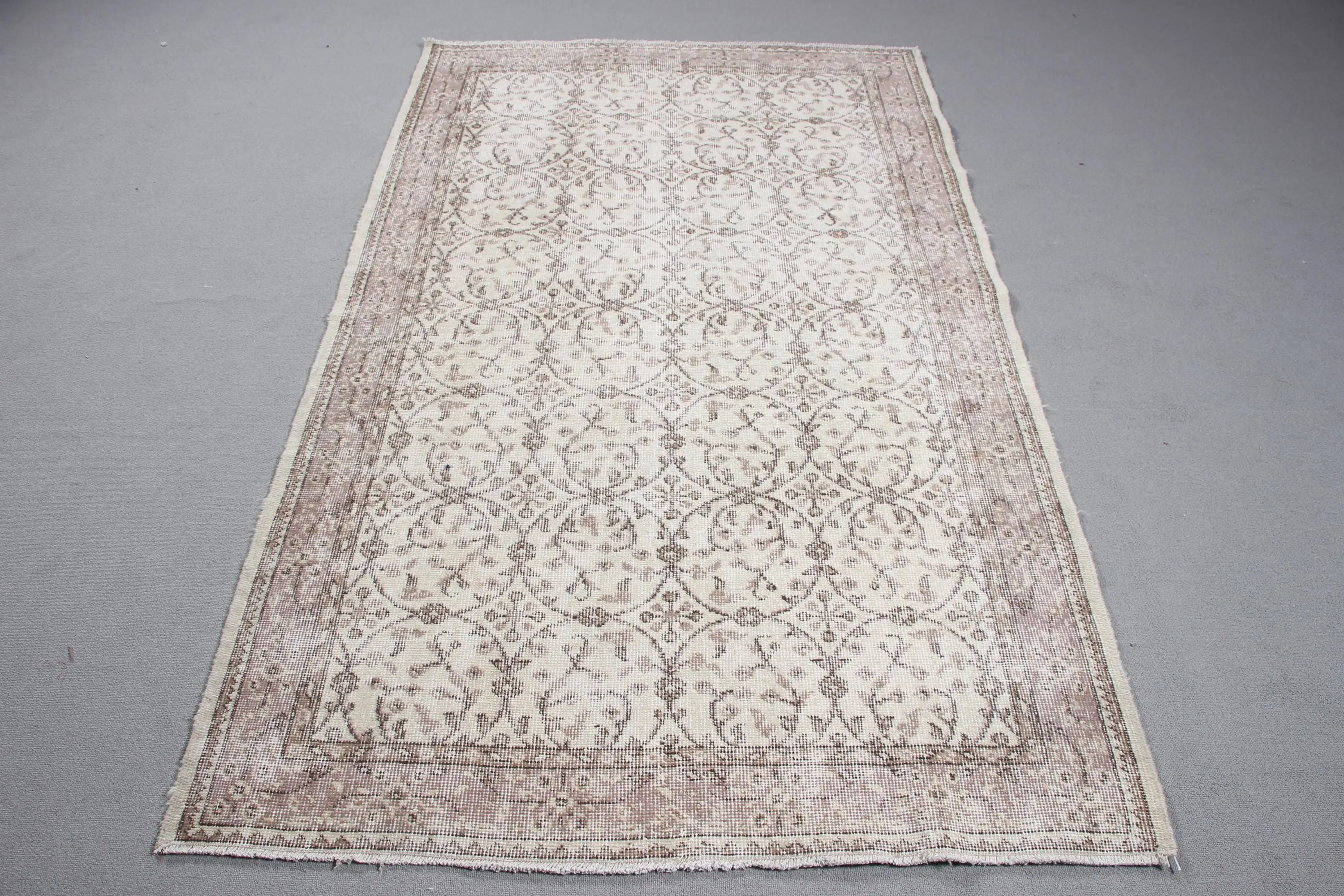 4.1x7 ft Rug, Turkish Rug, Vintage White Wool Plants & trees Rug - 1