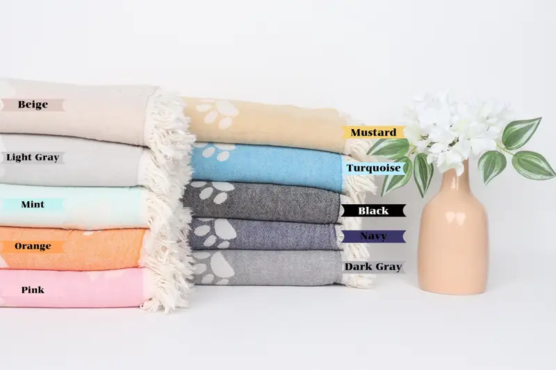 Oversized Beach Towel, Beach Towel Bulk, Absorbent Turkish towel, Wedding Gift Ideas, Bachelorette Gifts, Thin towel, 70x36 Cotton Paw Design Towel - 1