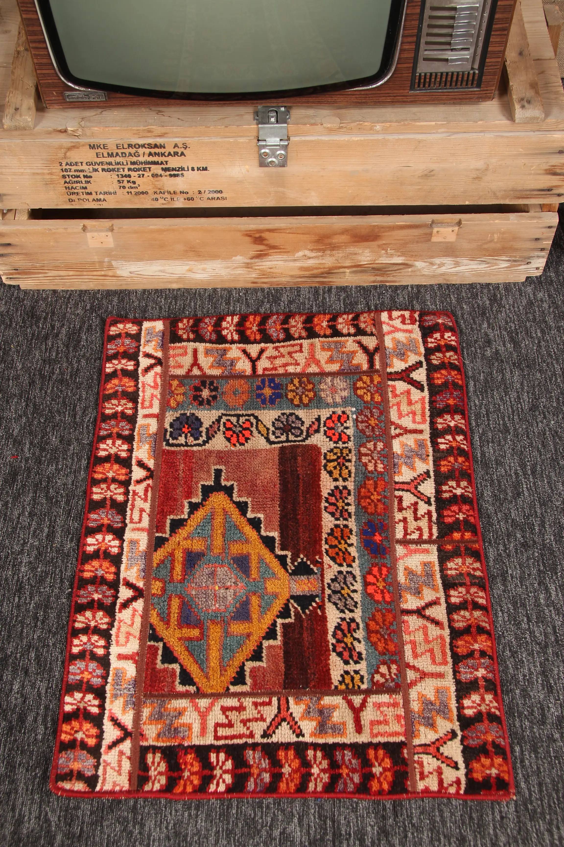 2x2.8 ft Turkish Rug, Vintage Small Rug, Red Floral Rug - 1