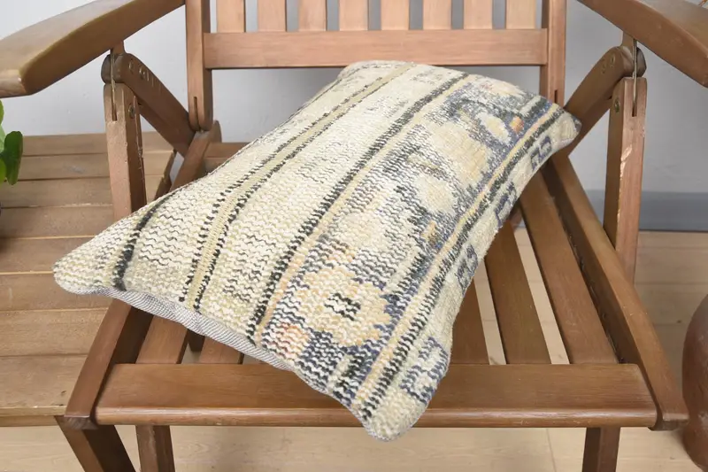 Throw Kilim Pillow, Vintage Kilim Throw Pillow, Pattern Throw Pillow, 12x20 Beige Cushion Cover, Accent Cushion Cover, Pillow for Sofa, Pillow Cover - 4