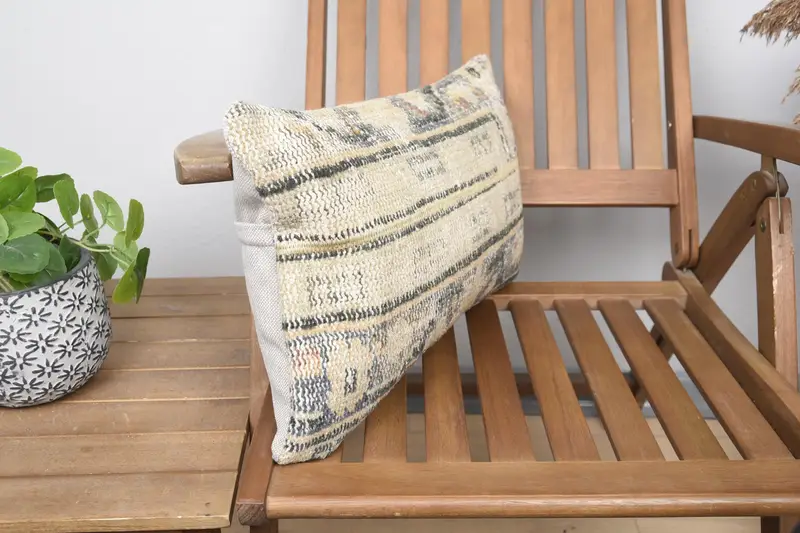 Throw Kilim Pillow, Vintage Kilim Throw Pillow, Pattern Throw Pillow, 12x20 Beige Cushion Cover, Accent Cushion Cover, Pillow for Sofa, Pillow Cover - 2