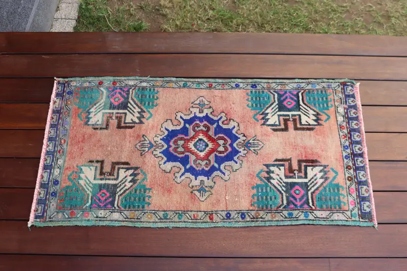 Vintage Turkish Rug 1.5x3.1 ft, Oushak Red Solid Wool Rug - 1