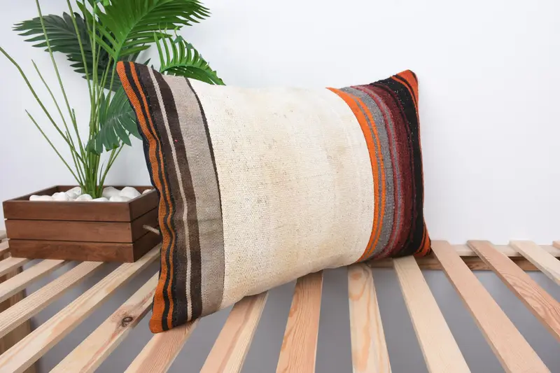 Cushion, Southwestern Cushion, Ethnic Pillow Cover Cushion Cover, 16x24 White Cushion, Kilim Pillow Cover, Throw Kilim Pillow, Vintage Kilim Pillow - 4