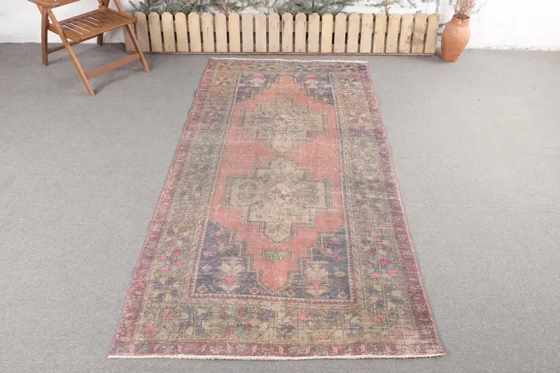 Handmade Green Rug, 4,5x8,6 ft Abstract Pattern