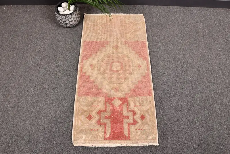 Alfombra Oushak vintage 1,4x2,9 pies (43x88 cm), alfombra turca de lunares rojos - 1