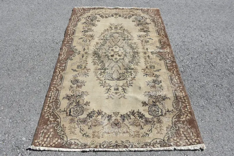 Vintage Türk Oushak Halısı 3,9x6,3 ft, Kahverengi Alan Puantiyeli Yün Halı - 1