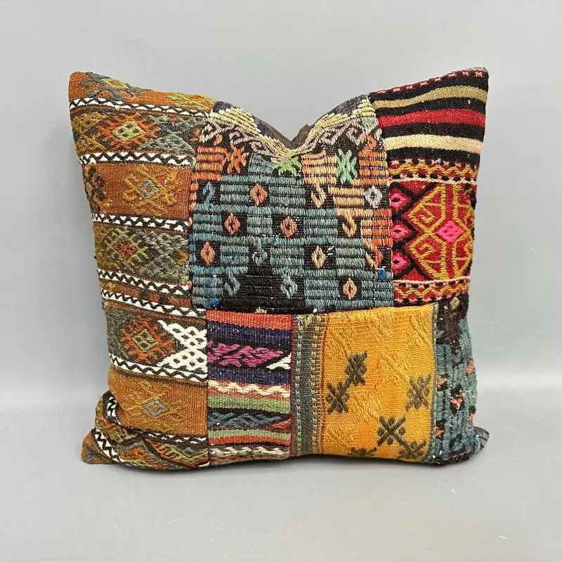 El Dokuma Kilim Kırlent, 22x22 Nakışlı Vintage Yastık