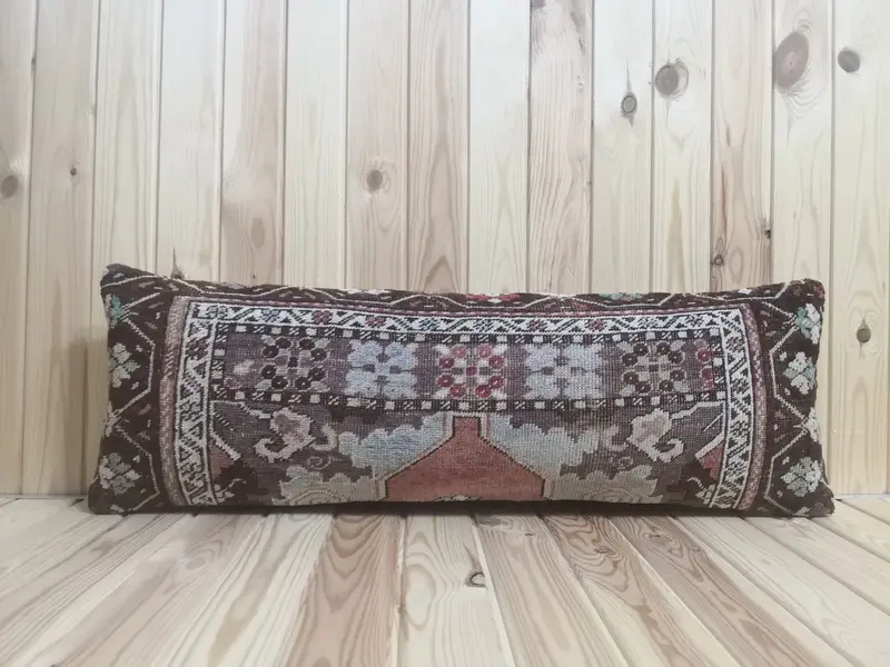 Handgefertigtes 12x36 Zoll braunes und graues geometrisches Kissen, Wollwurfkissen