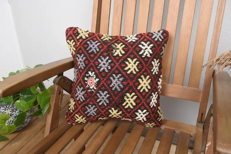 Rot & Lila besticktes Wurfkissen, Vintage geometrisches Leinenkissen