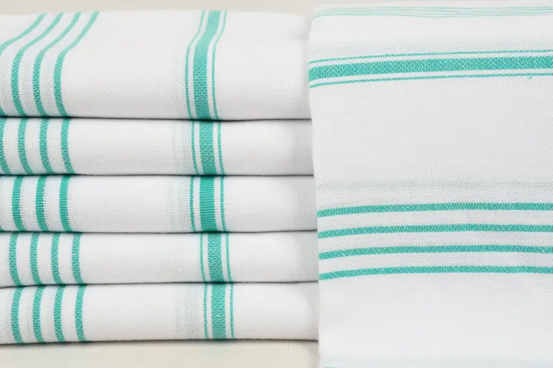 Monogram Beach Handtuch, Frohe Weihnachtsgeschenke, Junggeselle Partygeschenke für Braut, Sandfreies Handtuch, 70x40 Baumwollstreifenhandtuch, Brautjungferngeschenke - 2