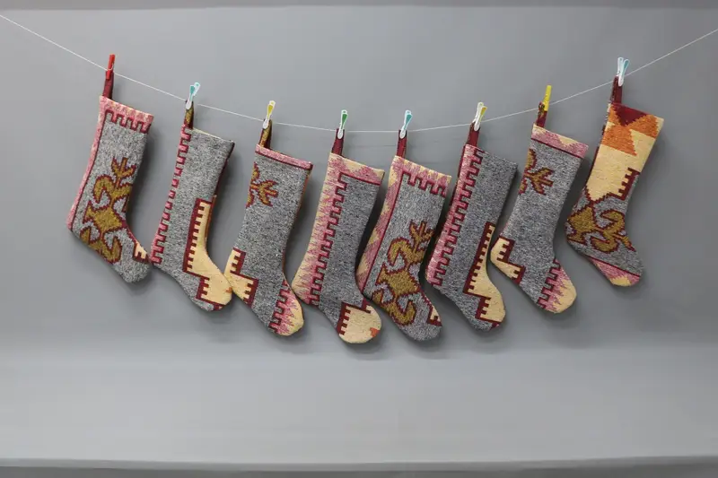 Patrón de adornos navideños festivos, calcetín navideño de 22 pulgadas de ancho