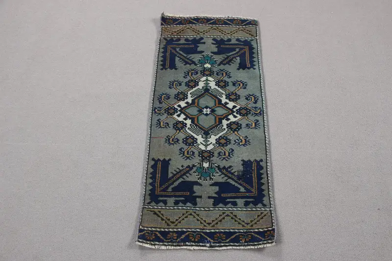 Vintage Turkish Small Rug 1.4x3.3 ft, Green Blue Patchwork Wool Rug - 1