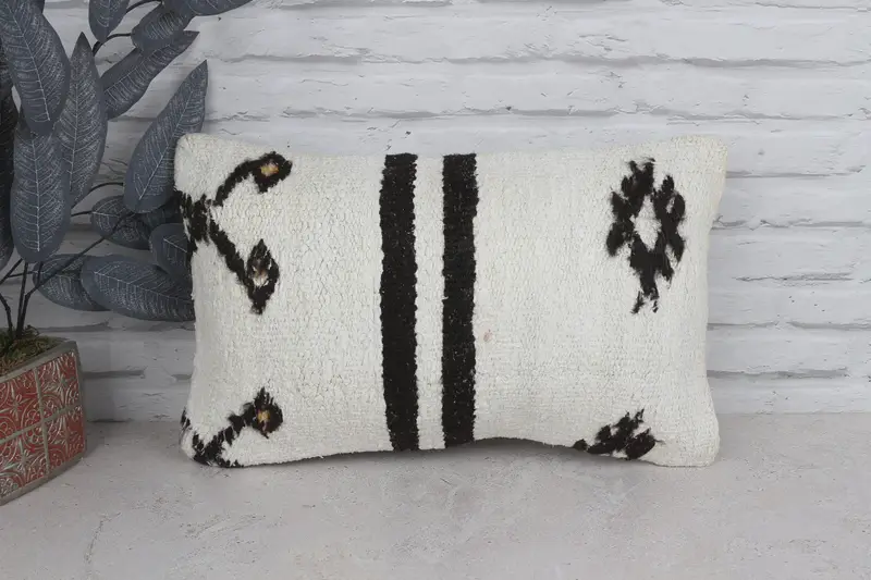 12x20 White Cushion, Home Decor Pillow, Kilim Cushion Sham, Cushion Case, Vintage Kilim Throw Pillow, Ethnic Pillow Cover Cushion - 1