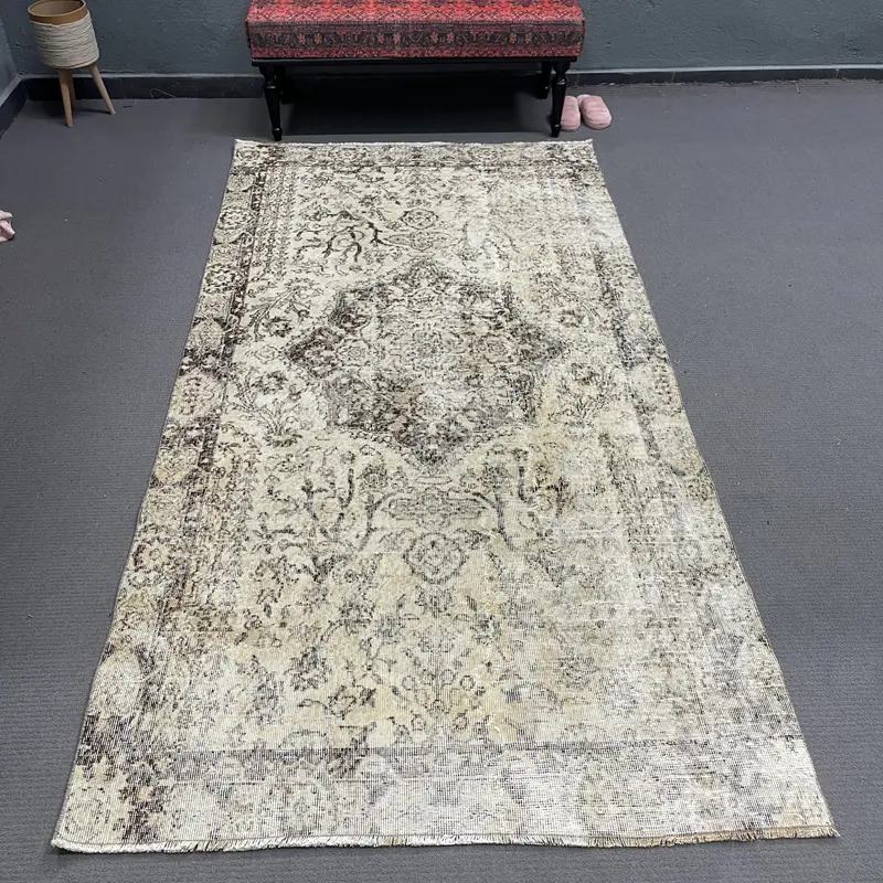 Vintage Turkish Rug, 4.4x8.8 ft Oushak Rug, Gray Area Check Rug - 1