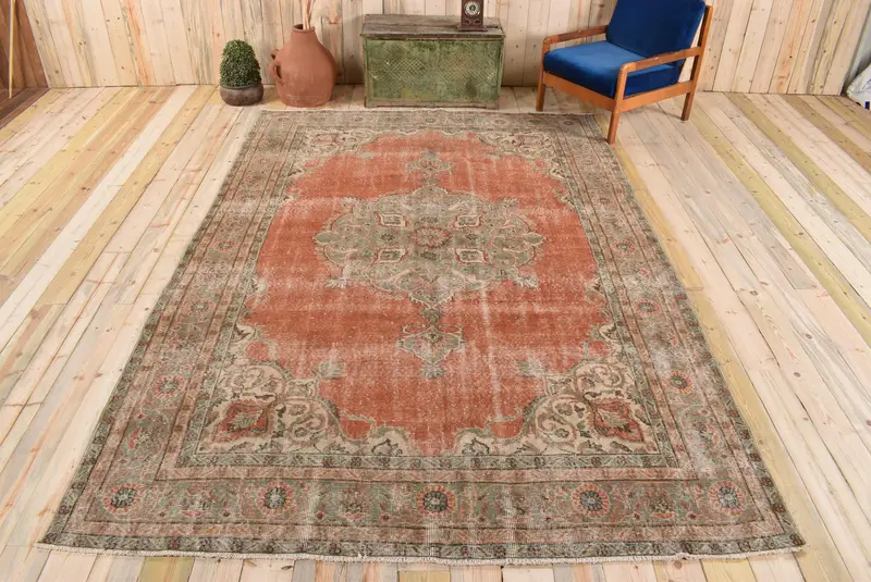 Kırmızı Oryantal Halı, Yeşil Desenli 7,3x10,8 ft