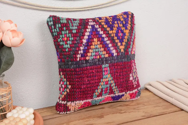 Handgefertigtes besticktes Kissen, geometrisches Vintage-Kissen mit Reißverschluss