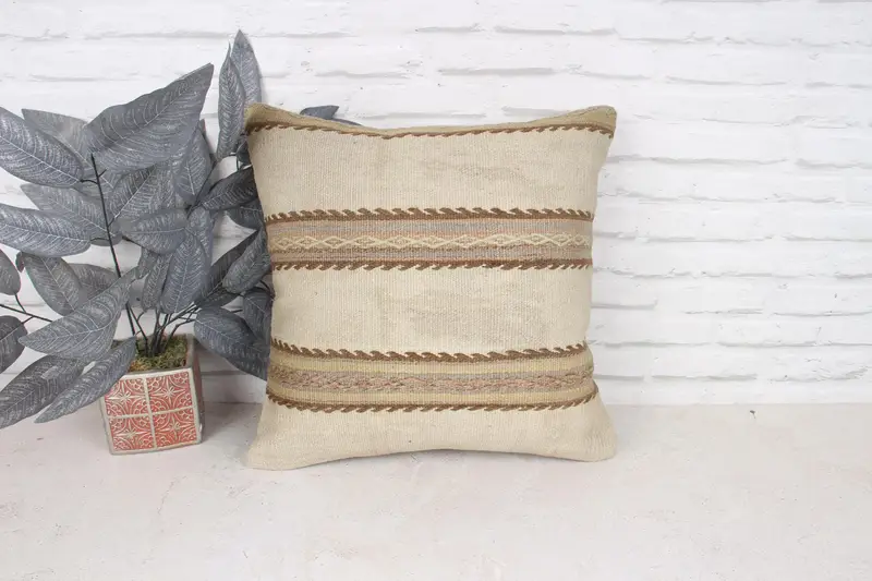 18x18 Beige Pillow Sham, Pillow, Vintage Kilim Throw Pillow, Turkish Corner Pillow Cover, Handmade Throw Pillow Sham, Kilim Pillow, Gift Pillow - 1