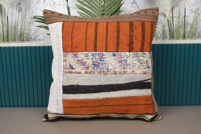 Braunes und orangefarbenes Patchwork-Wurfkissen, 24x24 besticktes Kissen