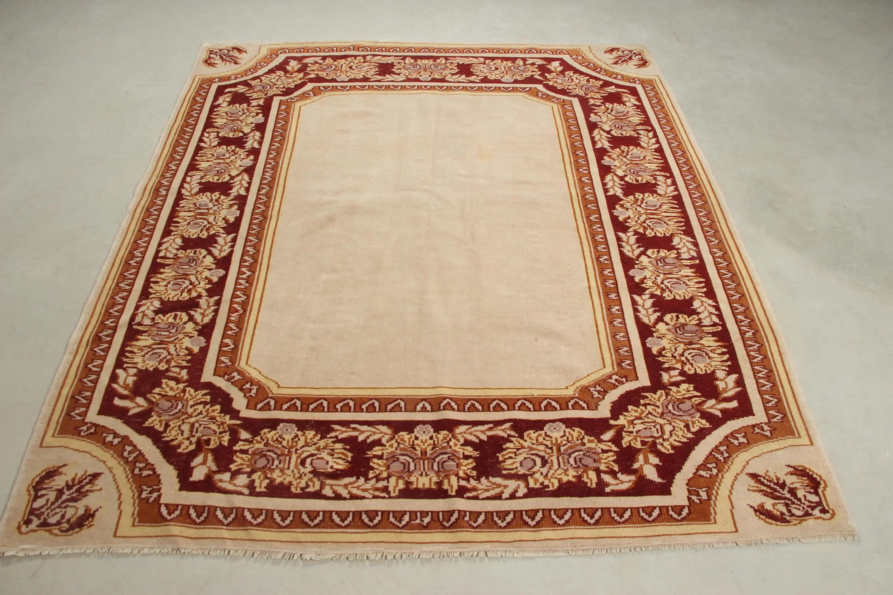 5,4 x 6,5 Fuß großer türkischer Vintage-Teppich, brauner gepunkteter Wollteppich - 1