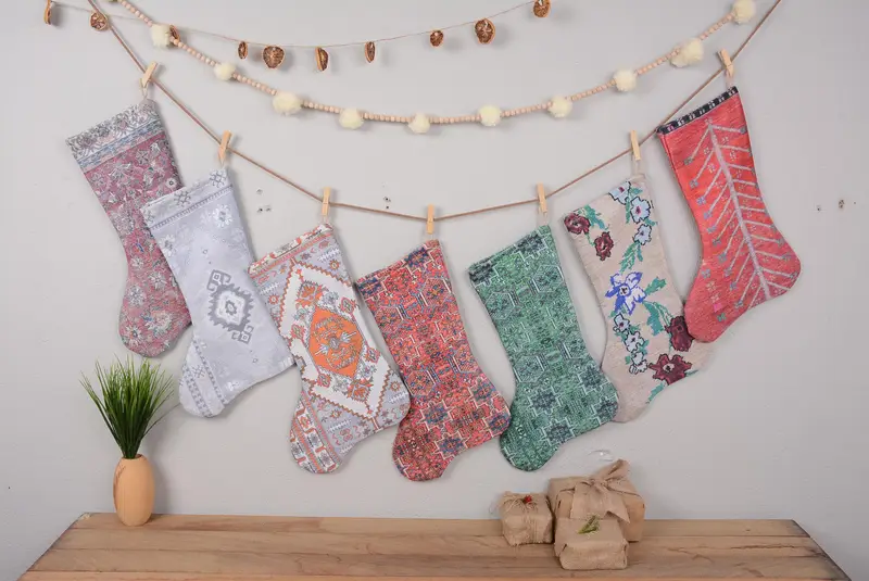 Şenlikli 7 İnç Noel Süsleri Desen Çorabı, Benzersiz Noel Çorabı