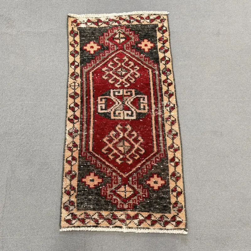 Turkish Small Rug 1.7x3.3 ft, Red Vintage Wool Rug - 1