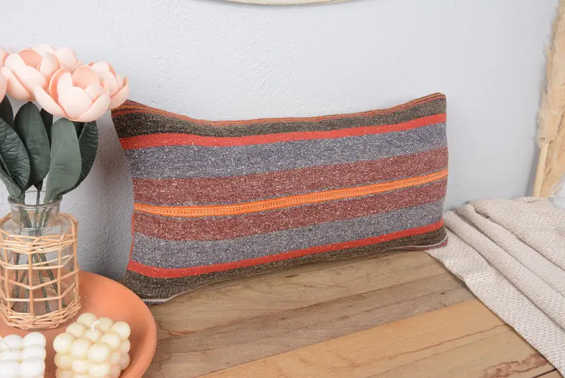 Almohada de tiro a rayas naranja y gris, almohada rectangular bordada