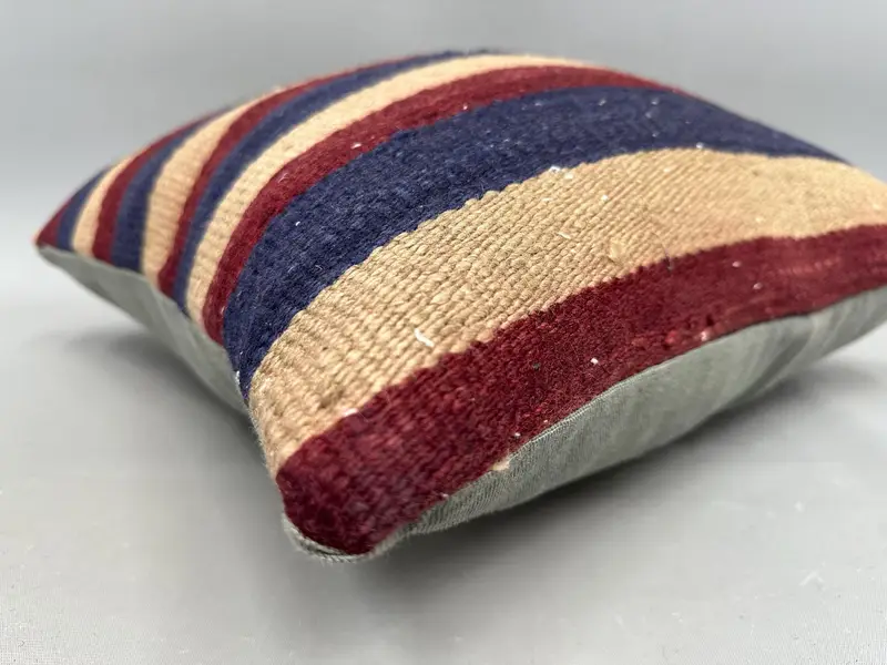 Vintage Kilim Throw Pillow, Pattern Throw Cushion, 18x18 Red Pillow Cover, Pillow Cover, Home Decor Pillow, Kilim Pillow, Handmade Rug Seat Pillow - 6