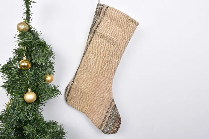 Şenlikli Noel Süsleri Deseni, 7 İnç Tatil Çorabı